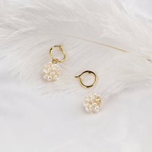 Load image into Gallery viewer, MAISIE - Dainty gold mini hoops dangling cluster pearl huggie hoop French style baroque pearl earring boho bride wedding bridesmaid vintage