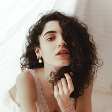 Load image into Gallery viewer, Cluster pearl hoops, gold pearl hoops, dangle, drop pearl earring, dainty huggie hoop, mini, baroque, white pearls, boho, bridal, bride, 925