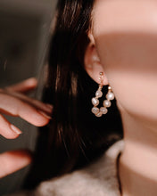 Load image into Gallery viewer, SADIE - French vintage style chain baroque pearl earrings hoop, 925 gold multi-way stud dangle earring boho bridal bridesmaid gift wedding