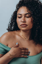 Load image into Gallery viewer, Flat figaro chain bracelet, adjustable length, wide gold chain, stacking bracelet, unisex, French vintage, street style chain, 925 silver