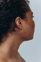 Load image into Gallery viewer, LELA - Vintage style gold twist hoop earrings wave hoops classic chunky midi spiral rope gold entwined wreath hoop stacking interwoven