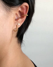 Load image into Gallery viewer, Mini ribbed cuffs, croissant ear cuffs, mini dome earrings, clip on earrings, no piercing, crescent wrap earrings, cartilage clip