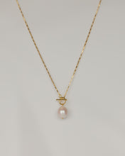 Load image into Gallery viewer, SEFFI - Rectangle link chain baroque pearl toggle necklace, gold large box chain French street style statement pearl bride wedding bridal