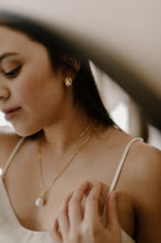 Load image into Gallery viewer, SEFFI - Rectangle link chain baroque pearl toggle necklace, gold large box chain French street style statement pearl bride wedding bridal