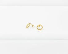 Load image into Gallery viewer, Spiral circle earrings, laurel wreath, twist rope stud earrings, 18k gold, rose gold, white gold (silver) vintage, minimalist circle stud