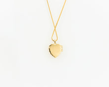 Load image into Gallery viewer, Heart picture locket, 18k gold vermeil, gold filled, ribbed heart, photo pendant, vintage heart locket, friendship, mom, silver, rose gold