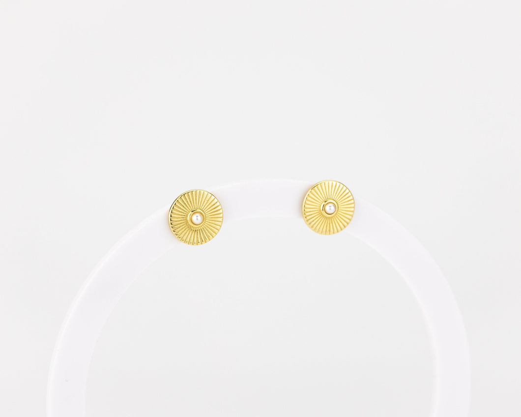 Sunbeam pearl studs, circle pearl studs, sun, , sunshine, radial coin earrings, vintage, shell pearls, minimalist, bridal gift, 925